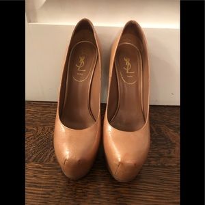 Yves Saint Laurent Beige Patent Leather Pumps
